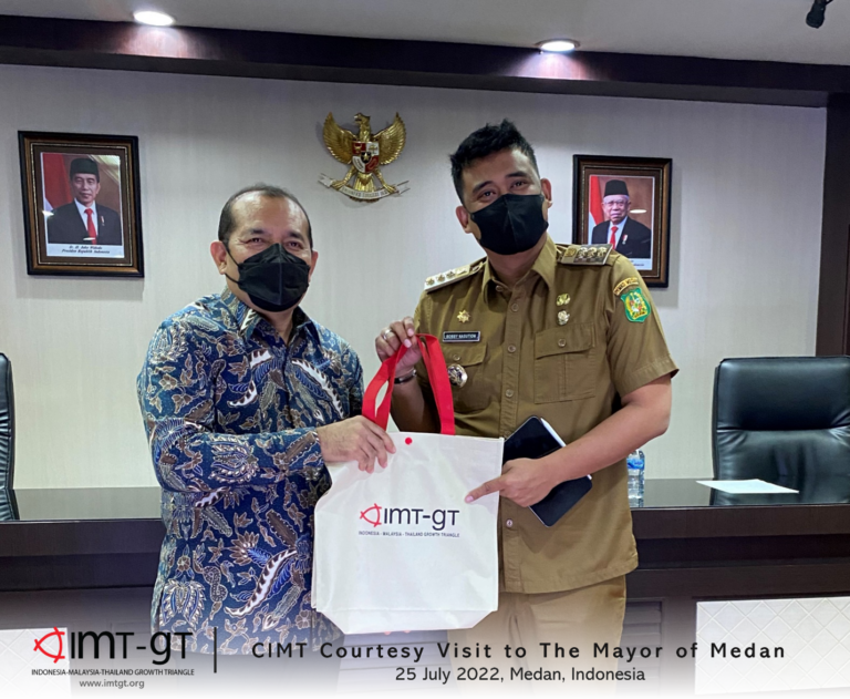 CIMT COURTESY VISIT TO THE MAYOR OF MEDAN
