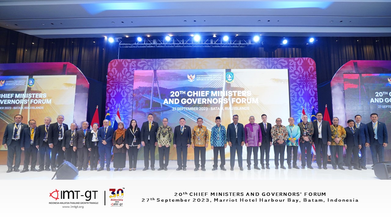 Read more about the article 20TH IMT-GT CHIEF MINISTERS AND GOVERNORS FORUM: IMT-GT EXPO AND GEBYAR MELAYU PESISIR OPENING CEREMONY