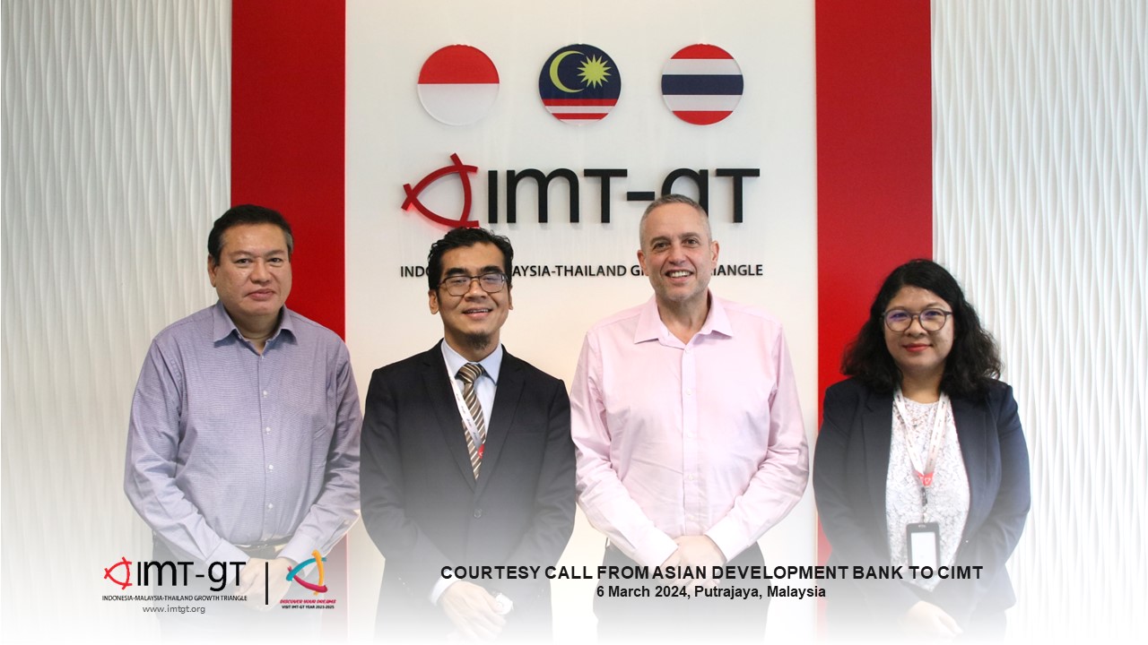 Read more about the article COURTESY VISIT FROM ASIAN DEVELOPMENT BANK TO THE CIMT OFFICE IN PUTRAJAYA
